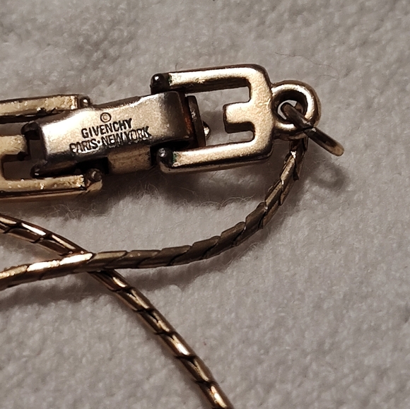 Givenchy Gold Heart Pendant Necklace - Picture 11 of 13